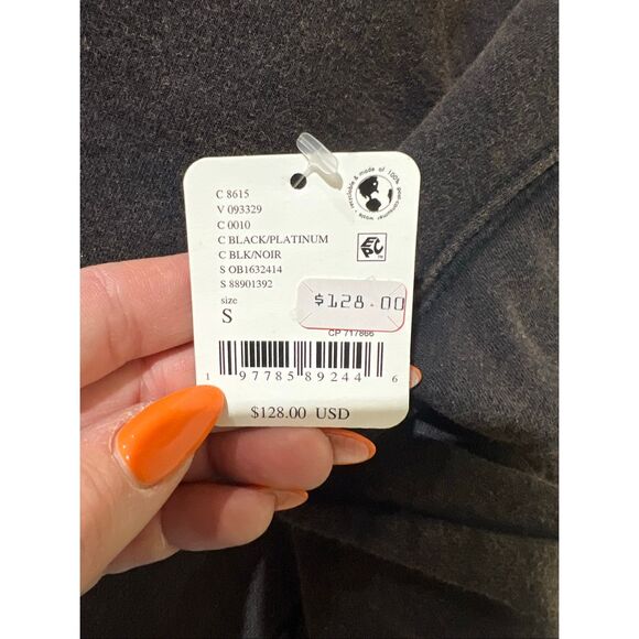 Free People Movement NWT Sprint to the Finish Logo Hoodie Black Small - Picture 4 of 4